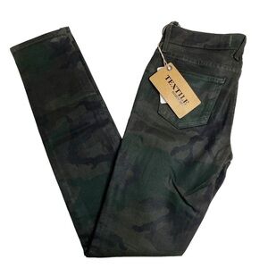 Textile Elizabeth & James Pants Jeans Green Coated Camo Size 26 New